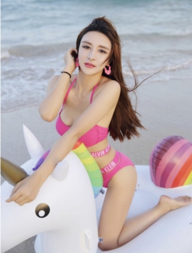 Asian escort party massage baby —-Emily