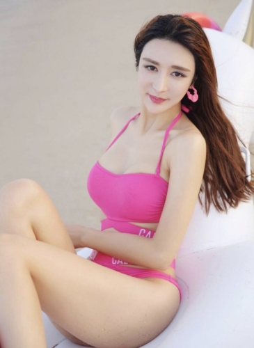 Asian escort party massage baby —-Emily